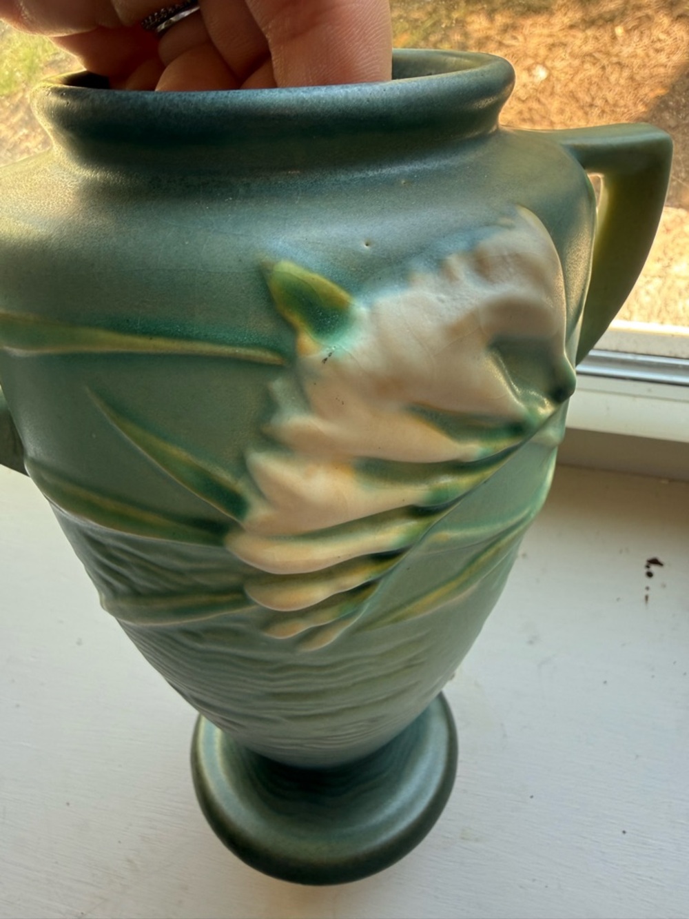 Roseville Green Feesia Art Pottery Vase - Picture 4 of 6